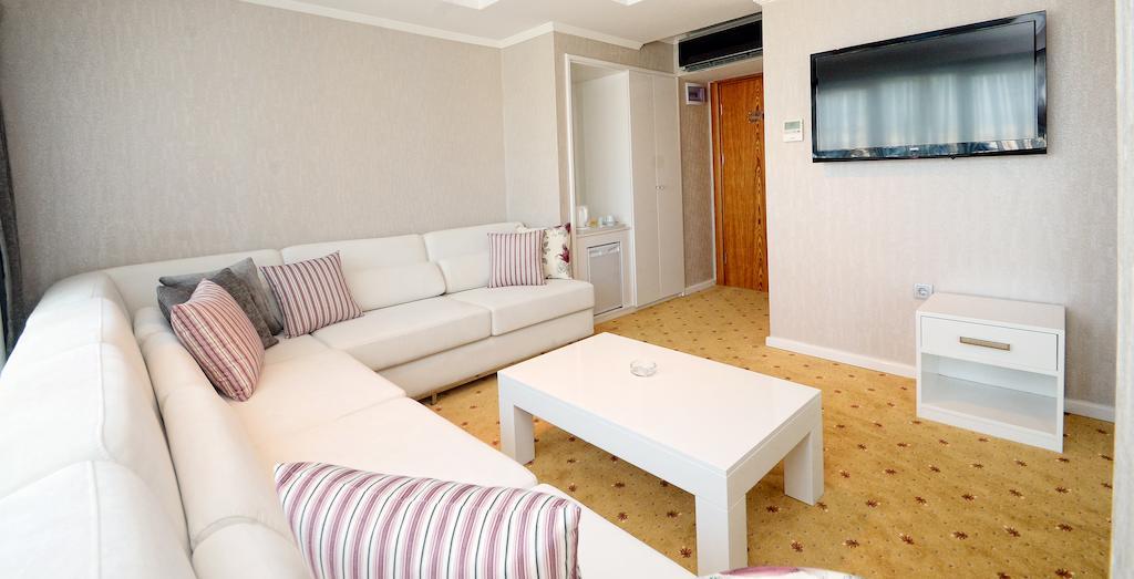 Nk Hotel İzmir Phòng bức ảnh